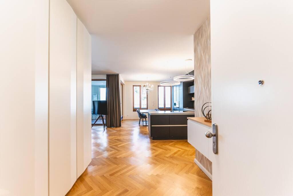 Tip! Erstklassiges 120 Qm Apartment Am Neumarkt Dresde Extérieur photo